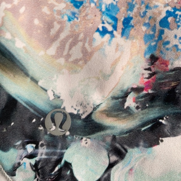 Lululemon UPF 50+ Tank - Picture 3 of 3